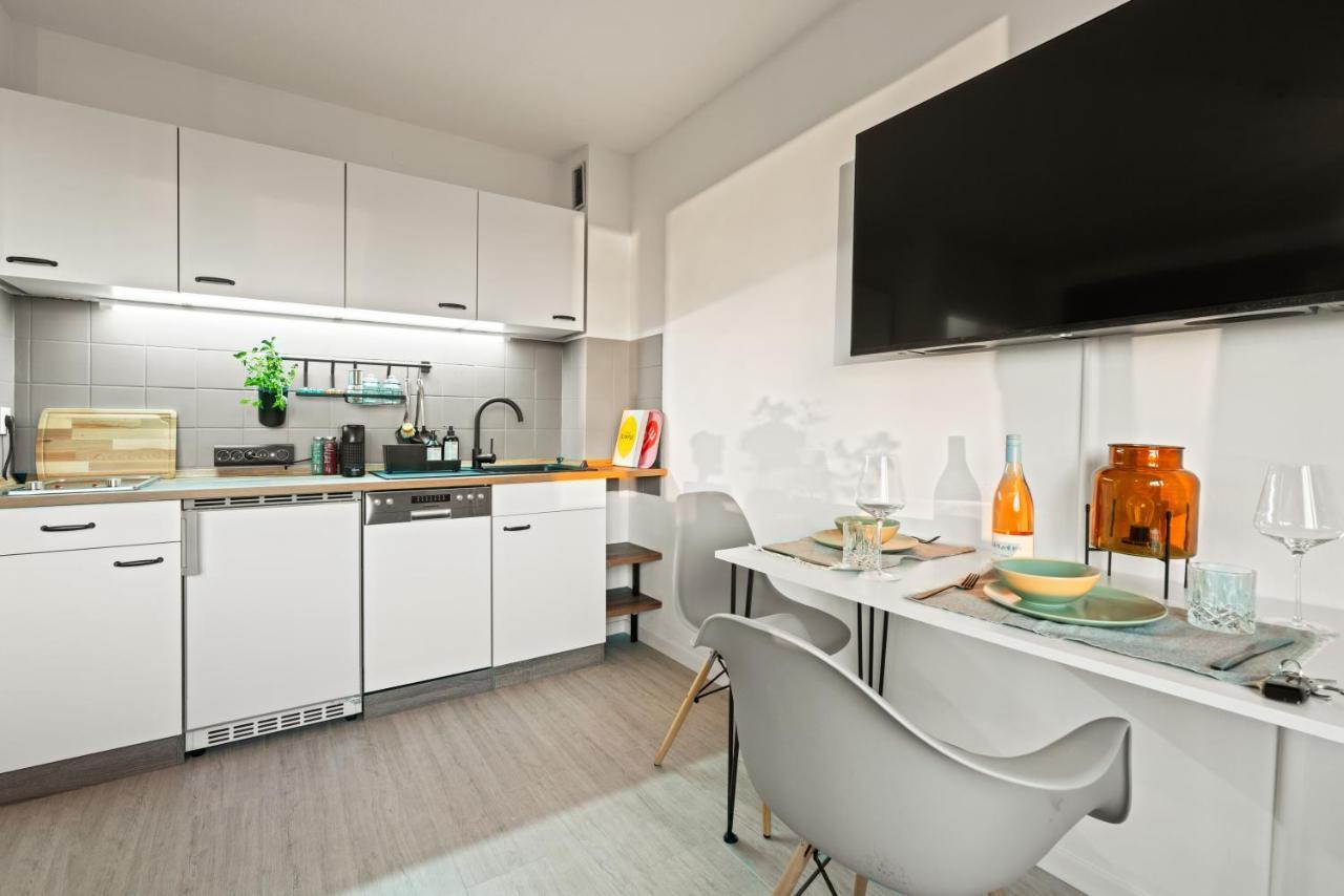 Ferienwohnung Louise's Sunset - by Heinke Wohnraum Friedrichshafen Exterior foto